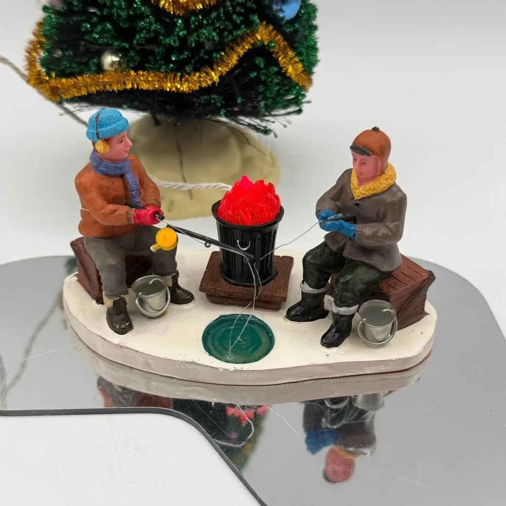 Vintage Lemax Christmas Tree Campfire Scene Animated Lighted Display Works